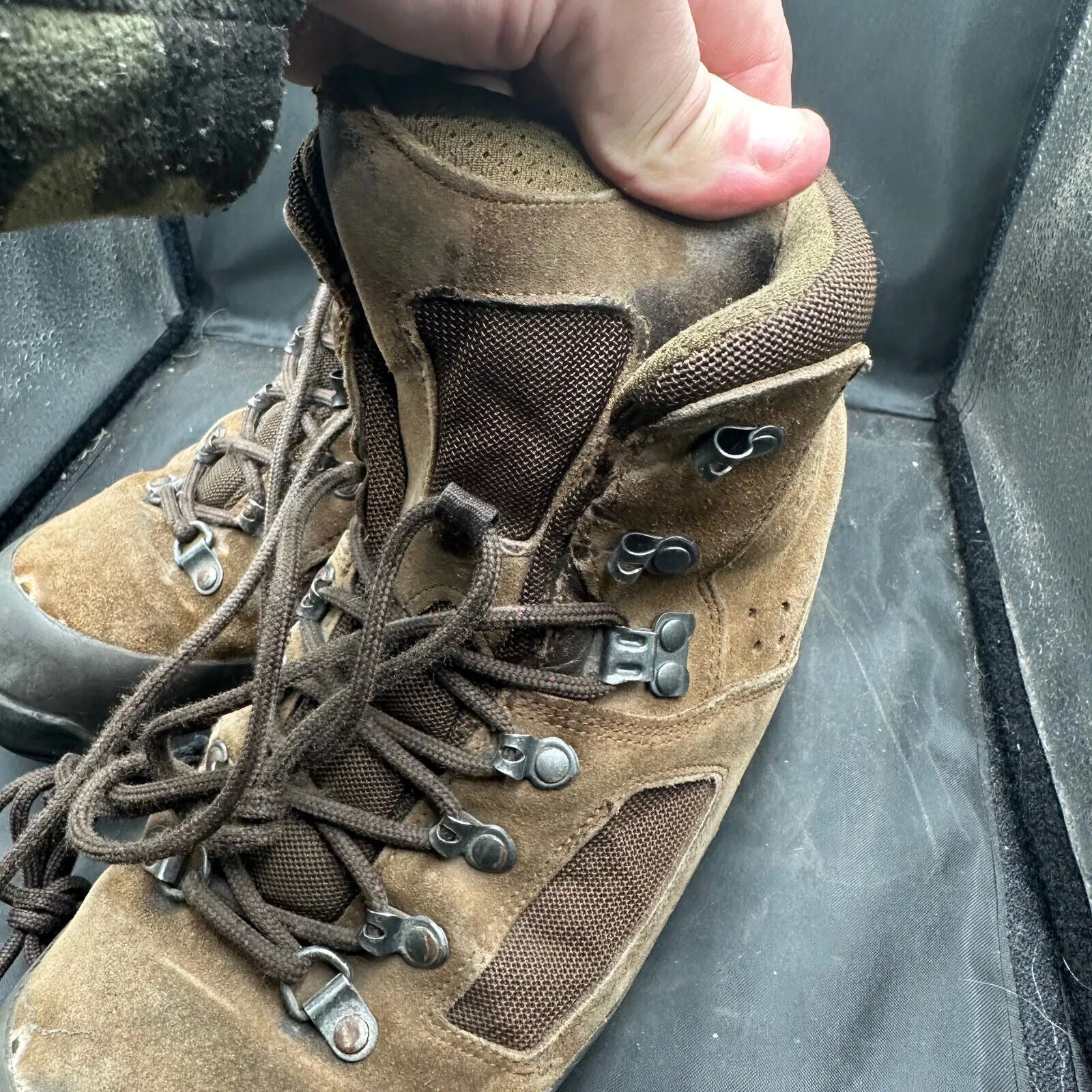 Army Brown Leather ITURRI Combat Boots - Size EU 43 - UK 9M