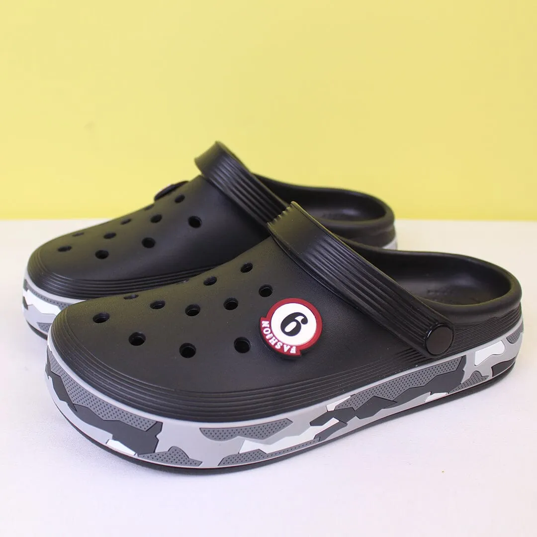 Attractive Black Themed Clogs
