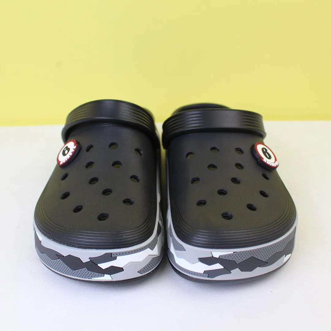 Attractive Black Themed Clogs