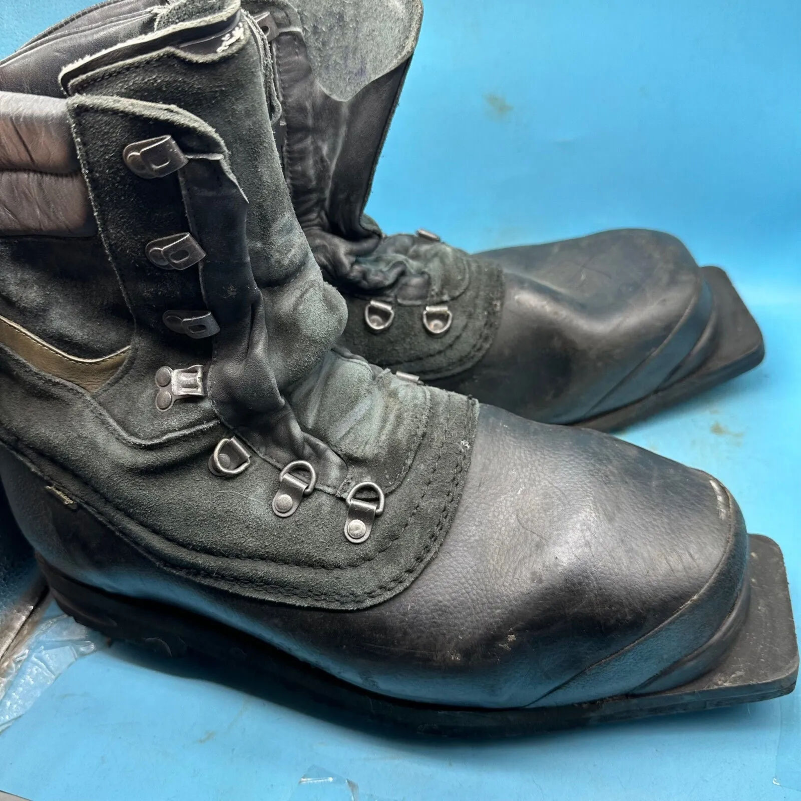 Austrian Army Black Leather Ski Boots - Size EU 47 - UK 12 - US 12.5