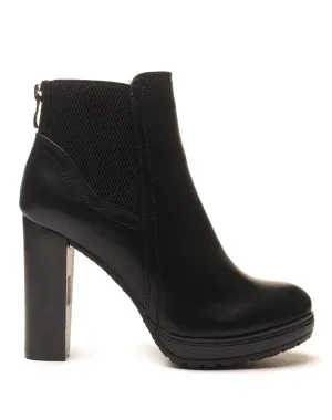 Bottines noires à talons avec élastiques