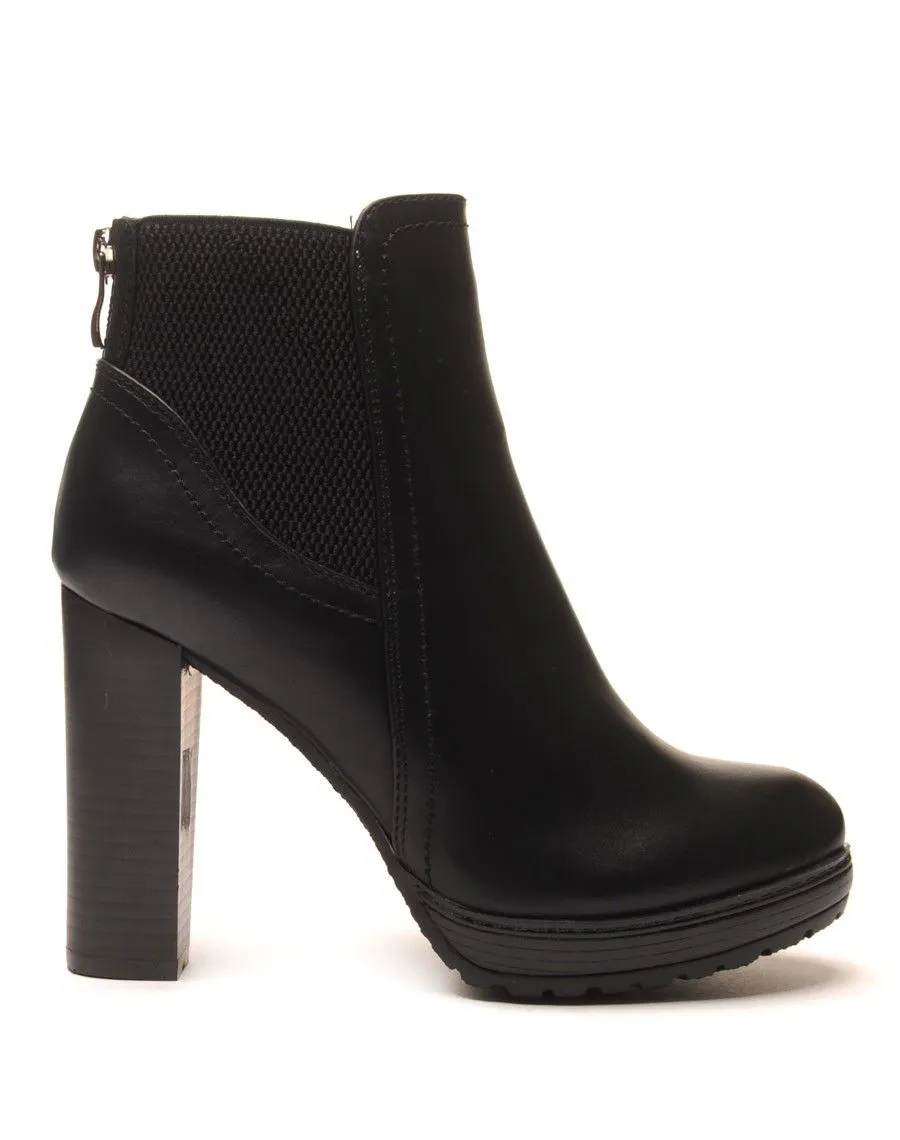Bottines noires à talons avec élastiques