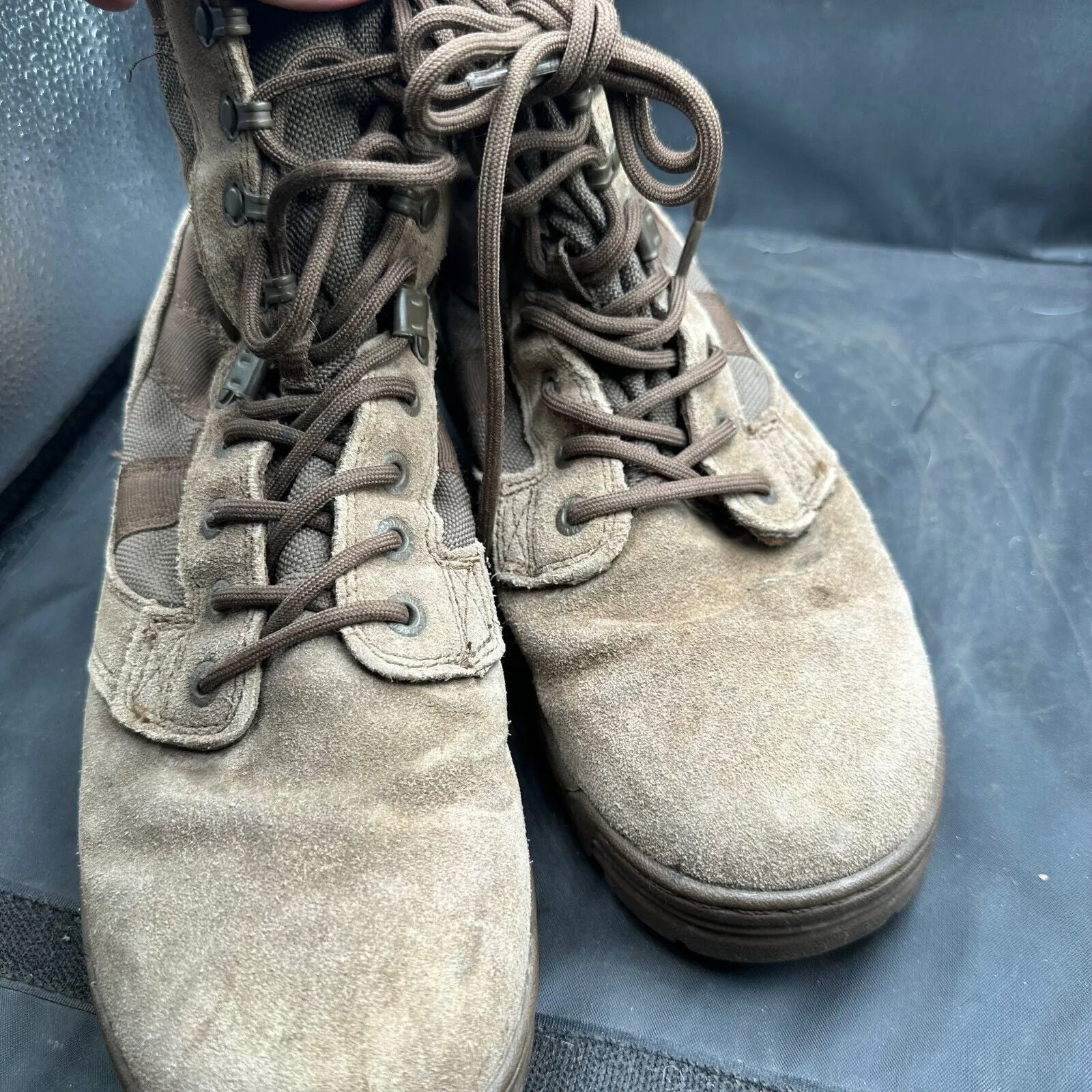 British Army Brown Leather MAGNUM High Top Combat Boots - Size EU 41 - UK 7M