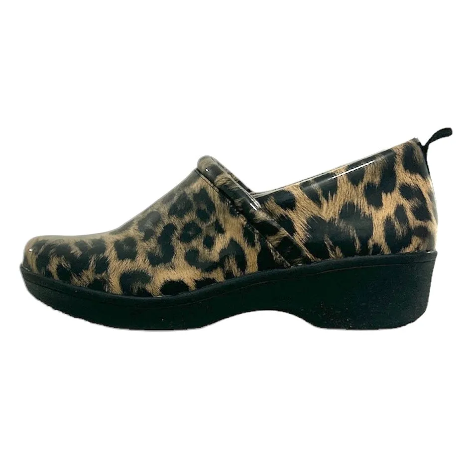 CAVVELL Women's Comfort Memory Foam Clogs