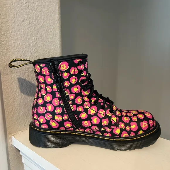Dr Doc Martens 1460 J Pink Leopard Hydro Leather Combat Boots Youth Girls Size 2