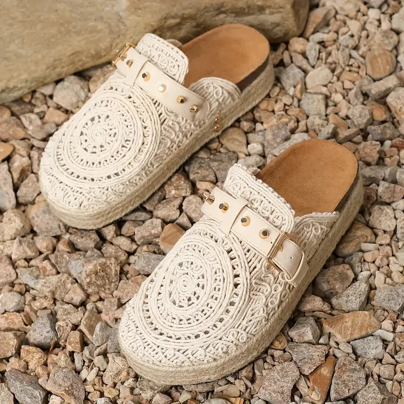 Geely Lace Wooden Clogs™