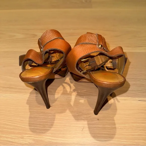 Kors by Michael Kors Paris Platform Sandals in Brown 8.5
