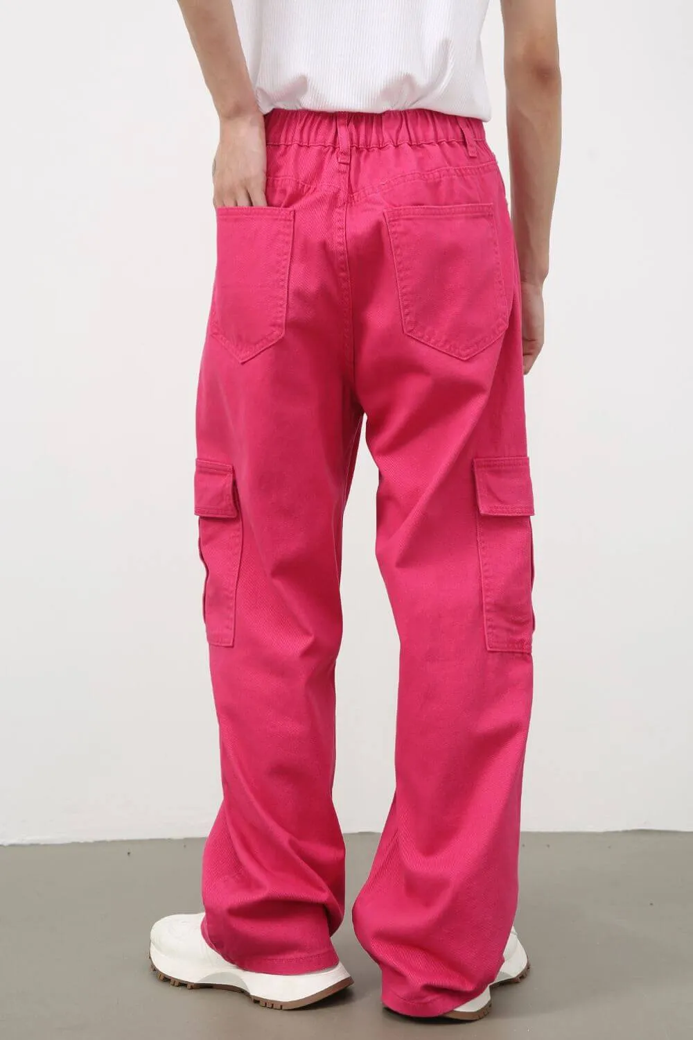 Men’s Loose Fit Cargo Pocket Jeans – Utility Style