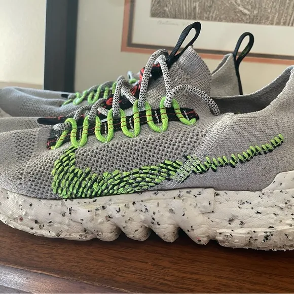 Nike Space Hippie 01 Sneakers