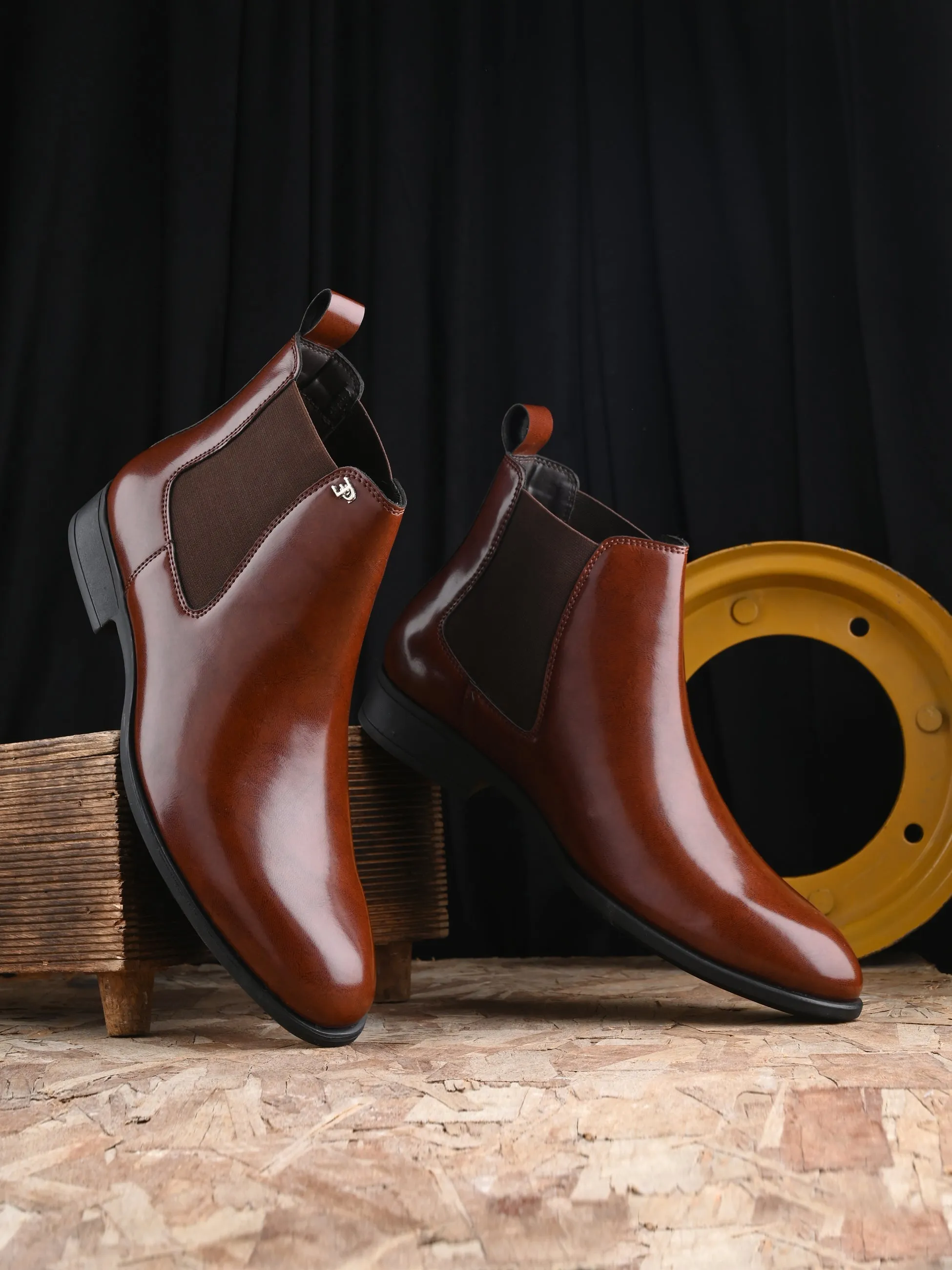 Russet Noble Boot