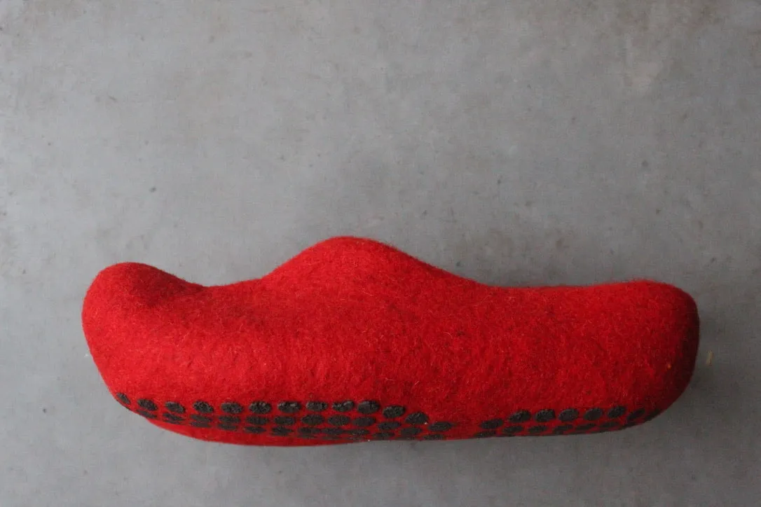 Slippers Clog size 37
