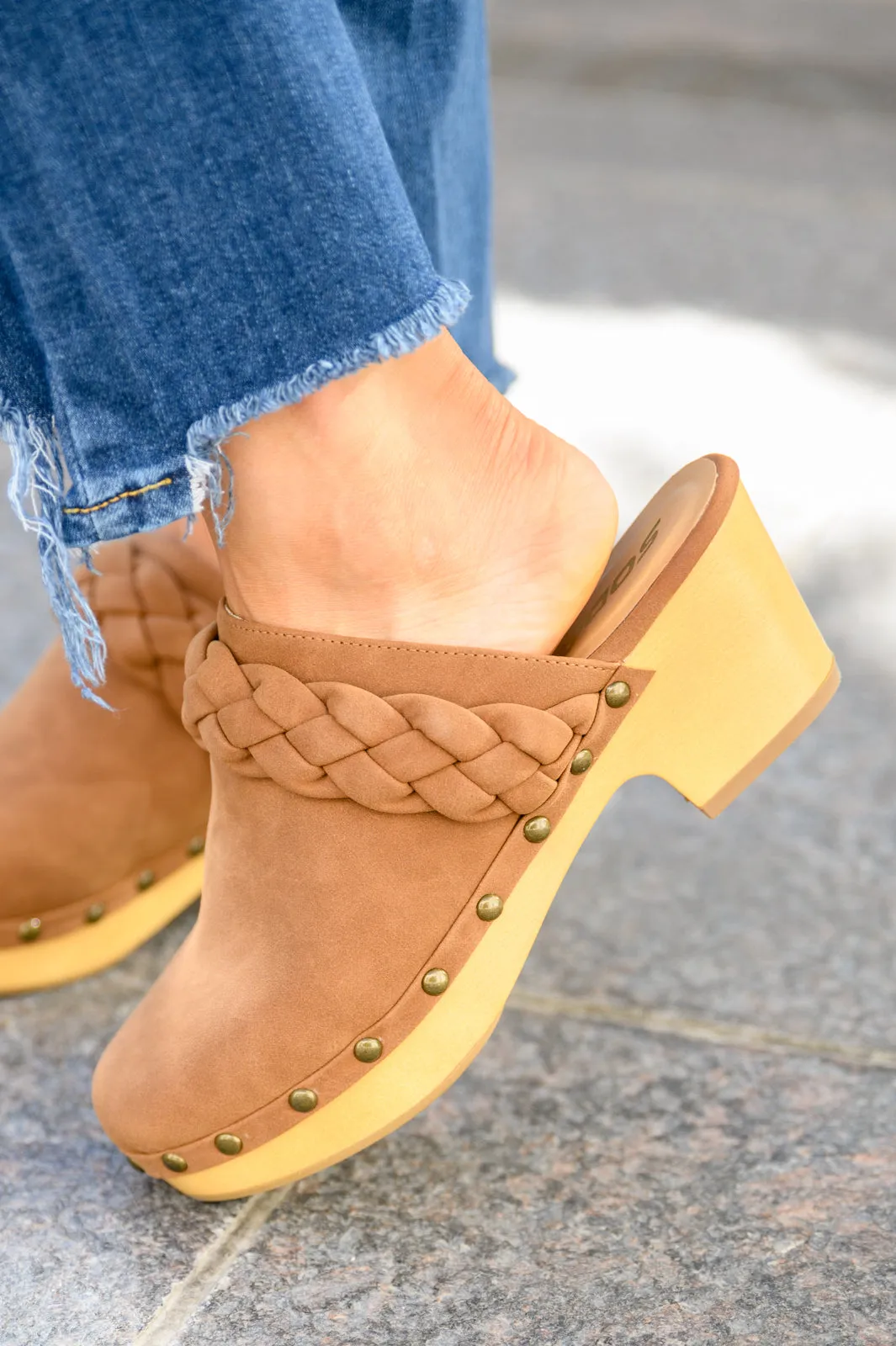 Soda Braided Clogs In Brown