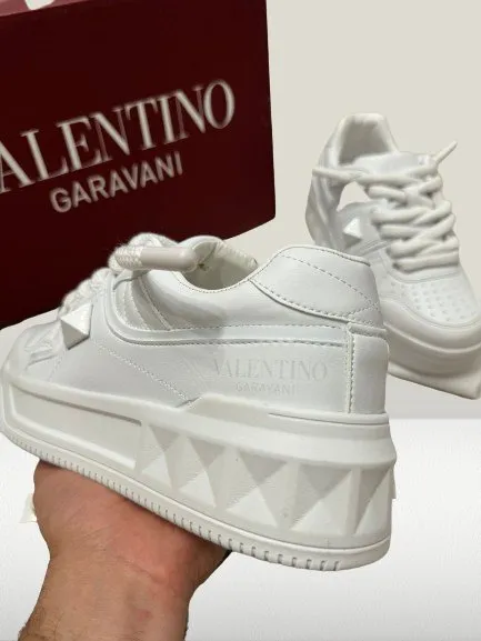 Valentino Garavani Sneakers Full-White [LA OFERTĂ]