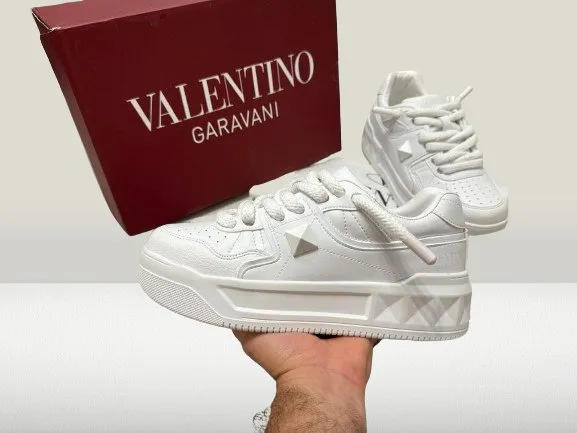 Valentino Garavani Sneakers Full-White [LA OFERTĂ]