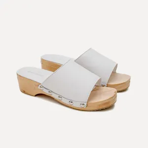 White Leather Clogs - Briffa x Entrudo